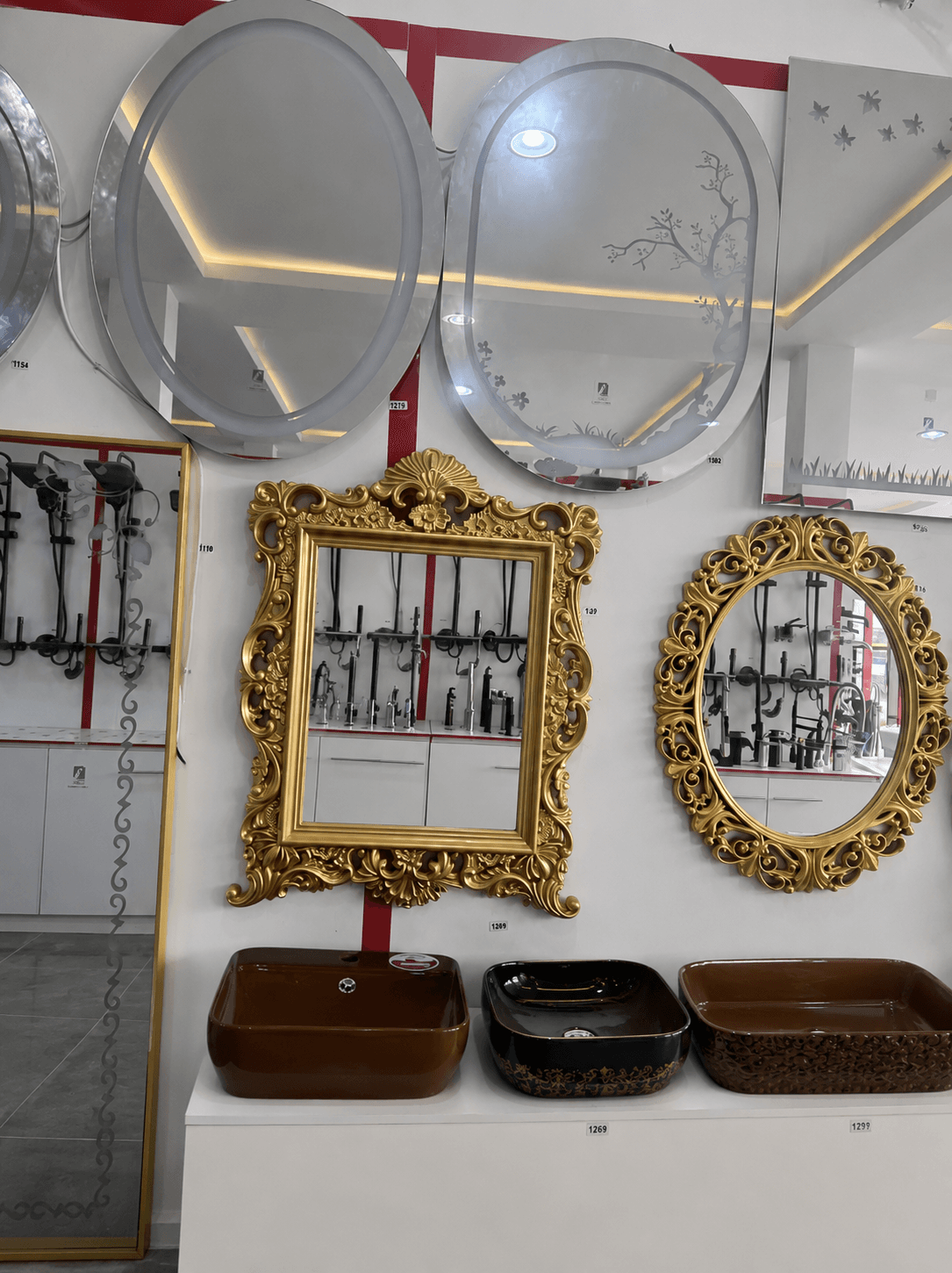 Decorative mirrors at Andymore